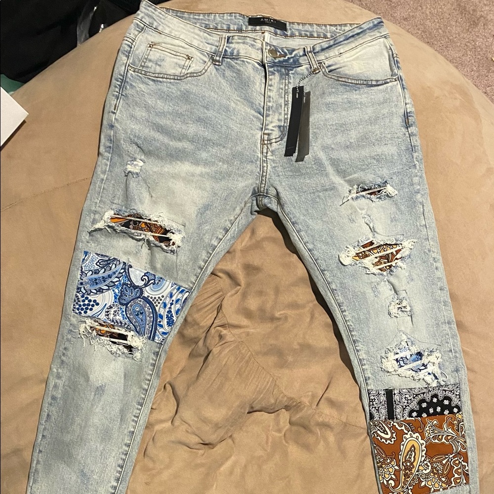 NWT Amiri Jeans